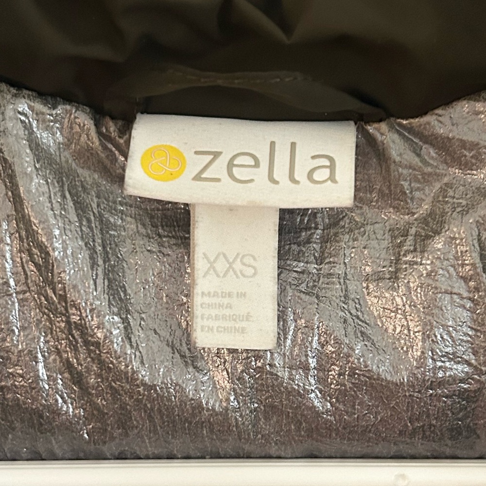 Zella Longline Hooded Zip Up Belted Puffer Vest Olive Green Women’s Sz XXS - Picture 13 of 14